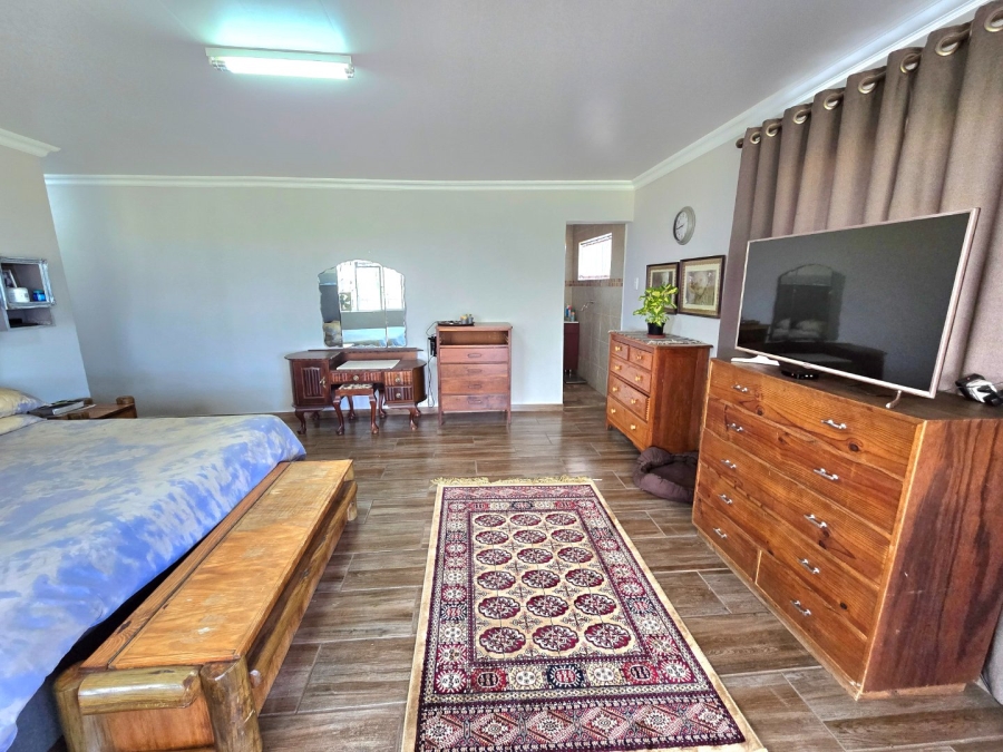 5 Bedroom Property for Sale in Bethlehem Rural Free State